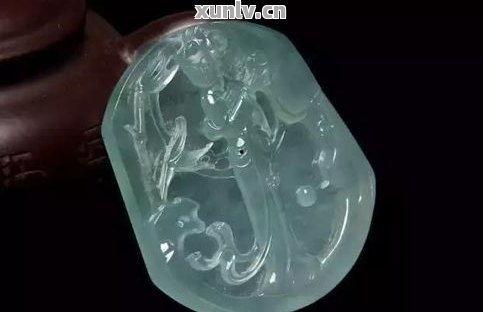 翡翠片料打灯怎么看荧光,翡翠荧光鉴定与生成原理揭秘