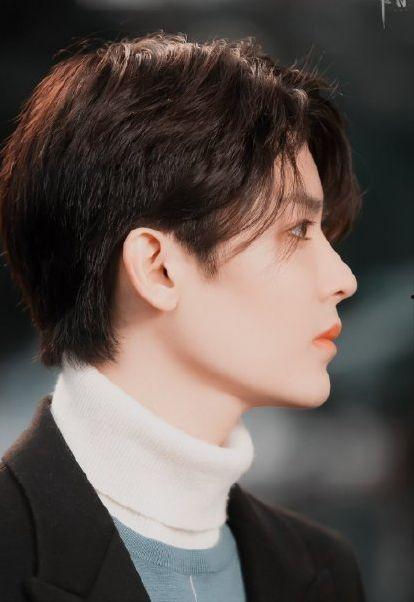 爆料娱乐圈杨超越的小说,娱乐圈的璀璨星途与神秘爆料