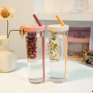 儿童牛奶杯网红图