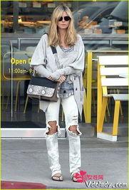 破洞牛仔裤 明星,明星演绎时尚叛逆风